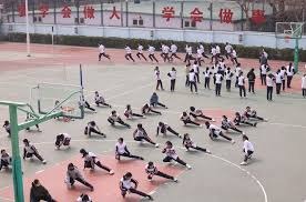 QQ飞车4月新版本发布 登陆送劳动徽章